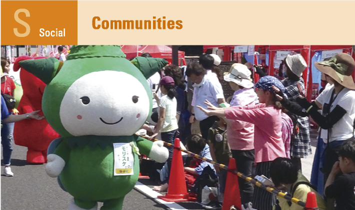 Social：Local communities
